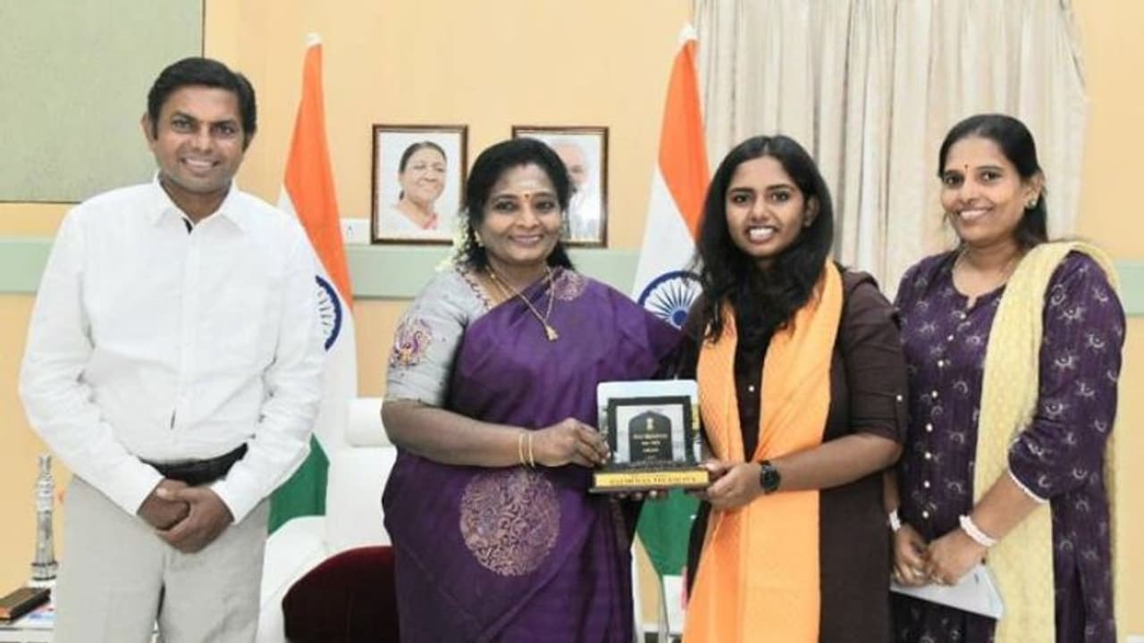 తెలంగాణ విద్యార్థికి అరుదైన గౌరవం.. రూ.50 లక్షల యూరోపియన్ స్కాలర్షిప్ తెలంగాణ విద్యార్థికి అరుదైన గౌరవం.. రూ.50 లక్షల యూరోపియన్ స్కాలర్షిప్