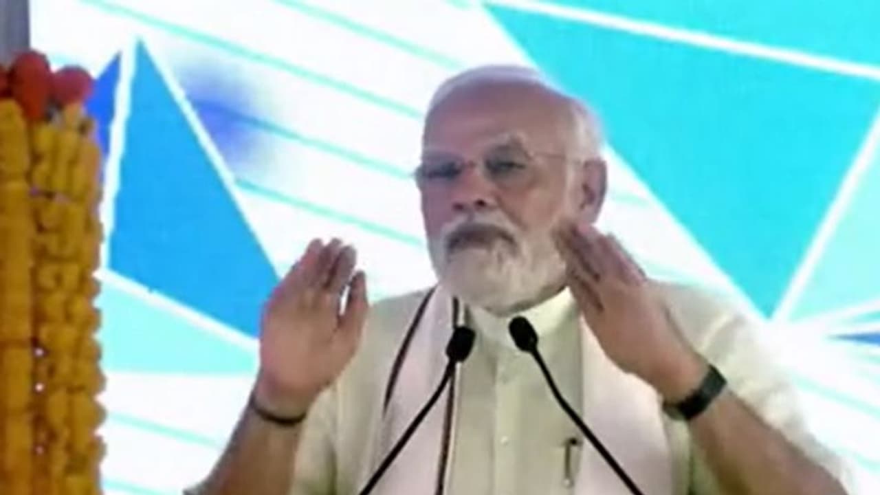 ദേശീയ അവാര്ഡ് ജേതാക്കളായ അധ്യാപകരുമായി ഇന്ന് പ്രധാനമന്ത്രി സംവദിക്കും ദേശീയ അവാര്ഡ് ജേതാക്കളായ അധ്യാപകരുമായി ഇന്ന് പ്രധാനമന്ത്രി സംവദിക്കും