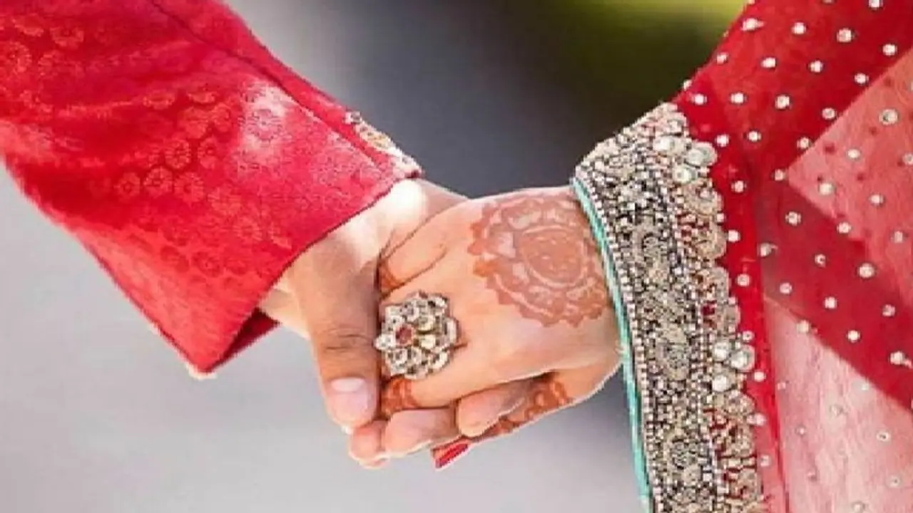 ಲವ್ ಮ್ಯಾರೇಜ್ ಆದ ಬಳಿಕ ಈ ತಪ್ಪುಗಳನ್ನ ಮಾಡಬೇಡಿ; ಇಲ್ಲಾಂದ್ರೆ ಸಂಬಂಧ ಮುರಿದು ಬೀಳುತ್ತೆ! ಲವ್ ಮ್ಯಾರೇಜ್ ಆದ ಬಳಿಕ ಈ ತಪ್ಪುಗಳನ್ನ ಮಾಡಬೇಡಿ; ಇಲ್ಲಾಂದ್ರೆ ಸಂಬಂಧ ಮುರಿದು ಬೀಳುತ್ತೆ!