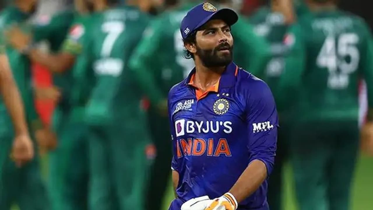 T20 World Cup में रविंद्र जडेजा नहीं होंगे भारतीय टीम का हिस्सा, BCCI ने इस वजह से किया अनश्चितकाल के लिए बाहर T20 World Cup में रविंद्र जडेजा नहीं होंगे भारतीय टीम का हिस्सा, BCCI ने इस वजह से किया अनश्चितकाल के लिए बाहर