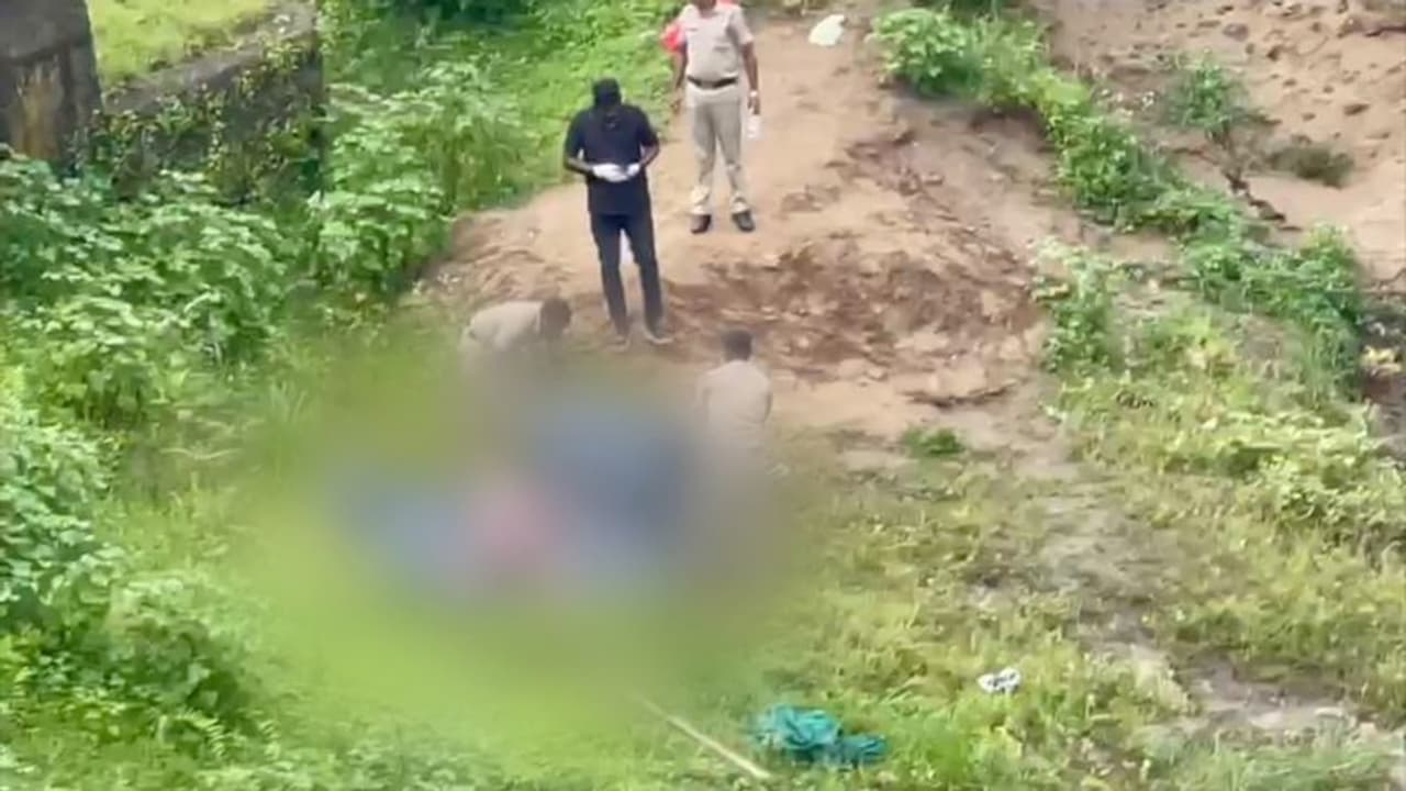 കോതമംഗലത്ത് പുഴയില്‍ കൈകാലുകൾ ബന്ധിച്ച നിലയില്‍ ദുരൂഹ മൃതദേഹം