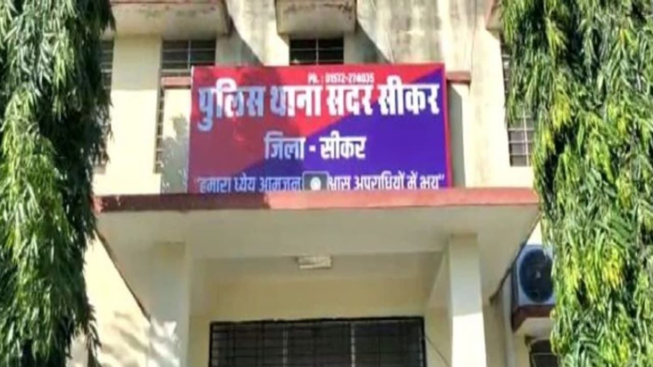 बेटे को जेल से छुड़ाने के लिए मजदूर पिता पेट काटकर जमा किए रुपए, लास्ट टाइम पर मालिक का यूटर्न बेटे को जेल से छुड़ाने के लिए मजदूर पिता पेट काटकर जमा किए रुपए, लास्ट टाइम पर मालिक का यूटर्न