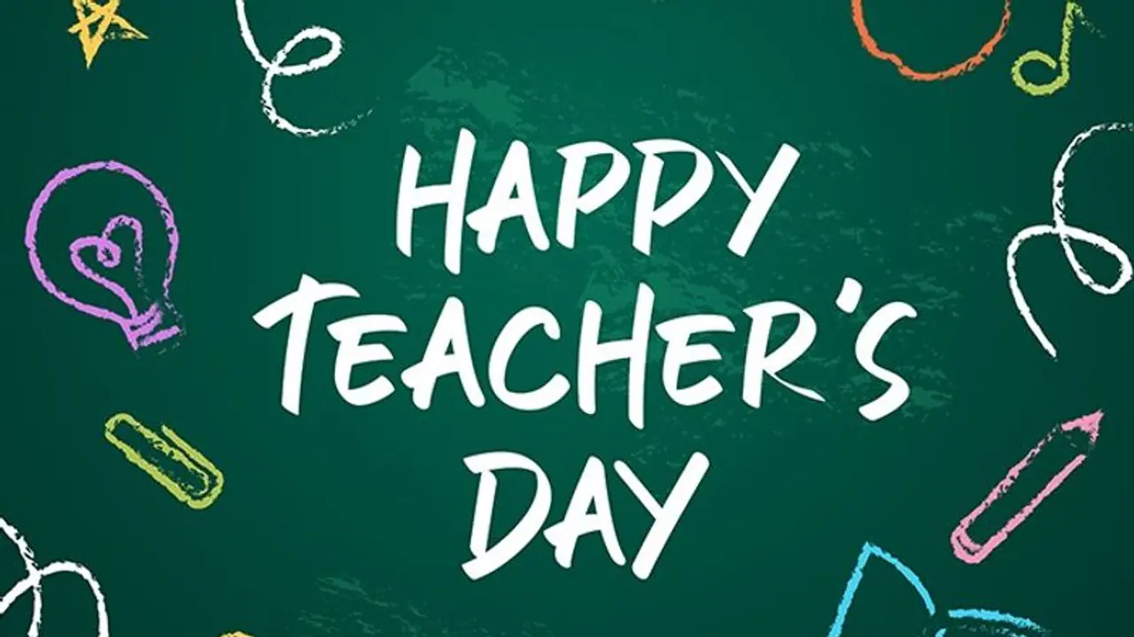 Happy Teacher’s Day: উপহারে প্রকাশ পাক শিক্ষকের প্রতি শ্রদ্ধা, জেনে নিন কেমন উপহার দেবেন Happy Teacher’s Day: উপহারে প্রকাশ পাক শিক্ষকের প্রতি শ্রদ্ধা, জেনে নিন কেমন উপহার দেবেন
