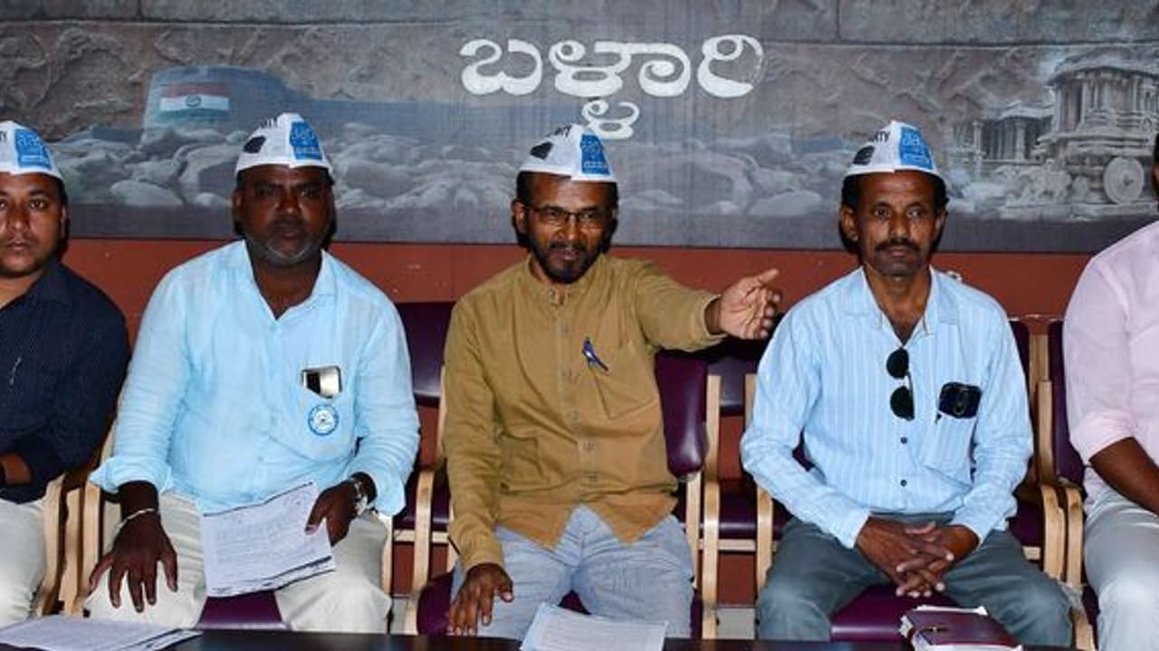 ಶಾಲಾ ಛಾವಣಿ ಬಿದ್ದು ವಿದ್ಯಾರ್ಥಿನಿ ಸಾವು: ಕುಟುಂಬಕ್ಕೆ 25 ಲಕ್ಷ ರೂ. ಪರಿಹಾರ ನೀಡಲು ಒತ್ತಾಯ