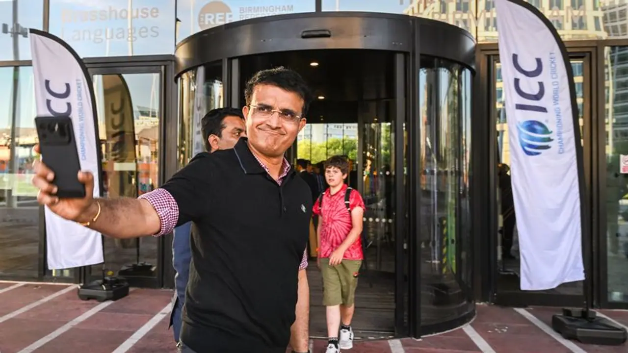 Legends League Cricket 2022: Sourav Ganguly pulls out of India Maharajas vs World Giants tie Legends League Cricket 2022: Sourav Ganguly pulls out of India Maharajas vs World Giants tie