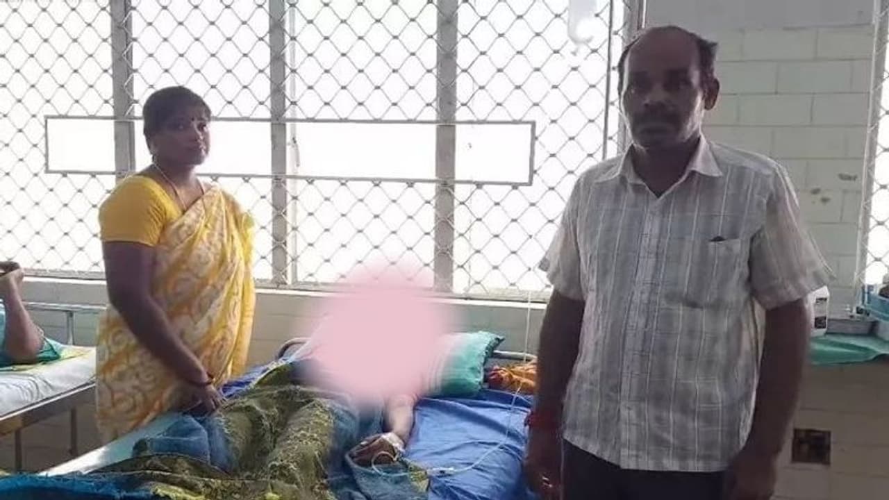 படிப்பில் மகளை முந்திய மாணவன்... ஆத்திரத்தில் மாணவனுக்கு விஷம் கொடுத்து கொலை..? மாணவியின் தாய் கைது... படிப்பில் மகளை முந்திய மாணவன்... ஆத்திரத்தில் மாணவனுக்கு விஷம் கொடுத்து கொலை..? மாணவியின் தாய் கைது...