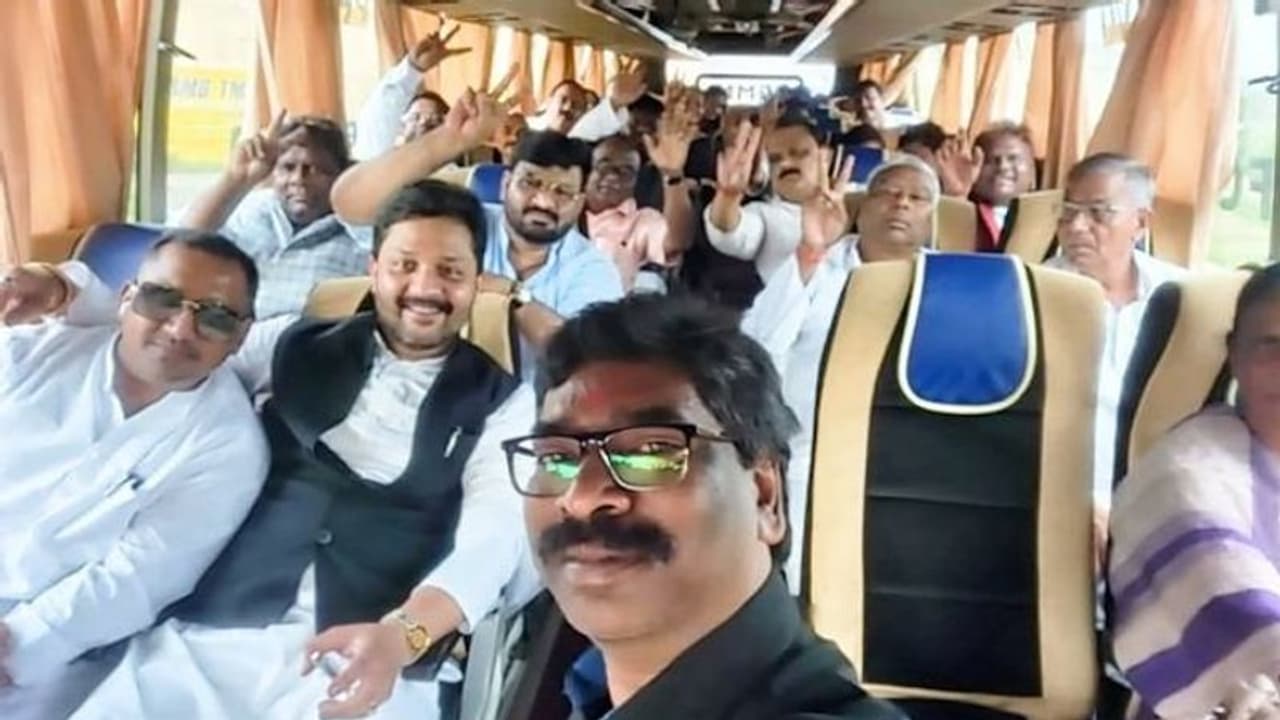 പ്രതിസന്ധിക്കിടെ ജാർഖണ്ഡില്‍ ഇന്ന് പ്രത്യേക നിയമസഭാ സമ്മേളനം, എംഎൽഎമാർ റാഞ്ചിയിലെത്തും