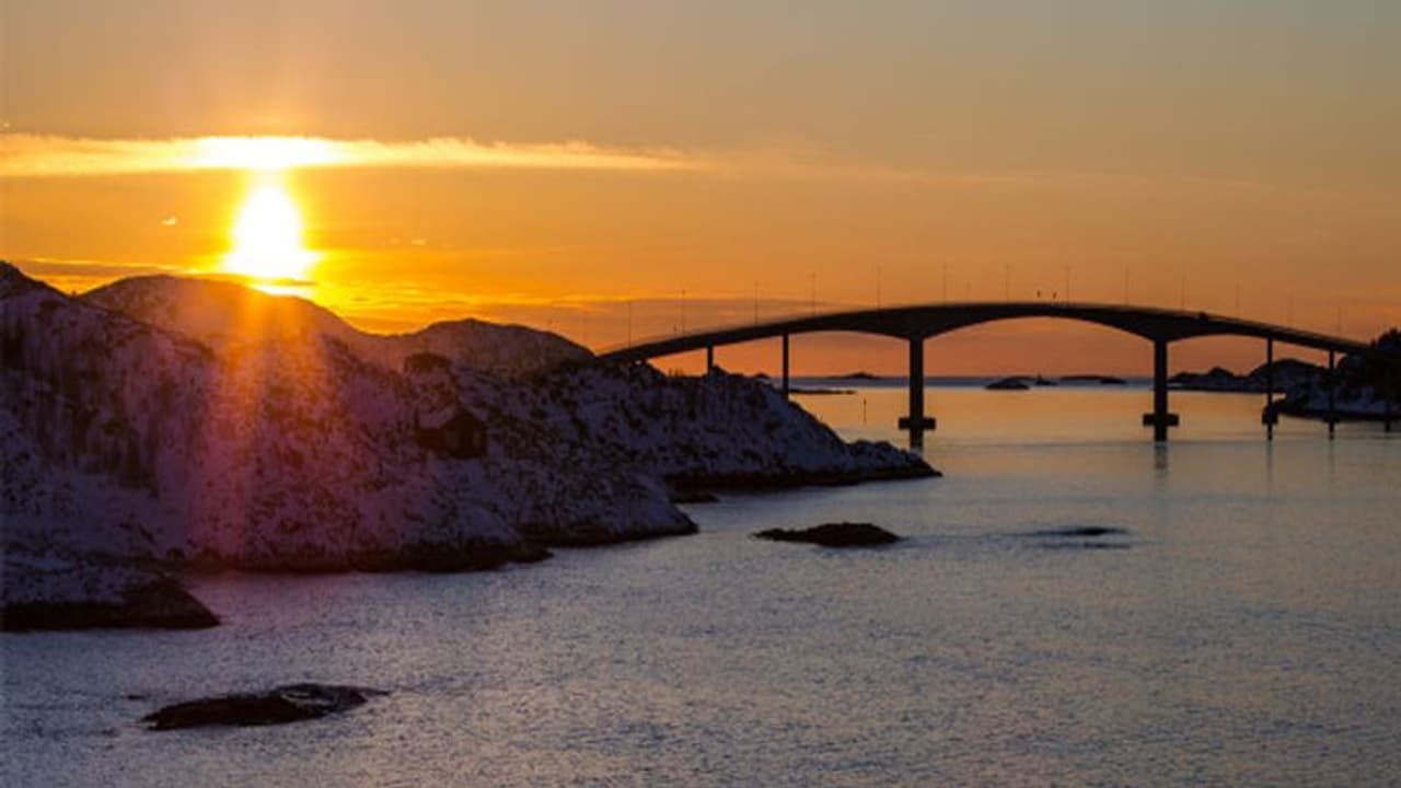 90 दिन तक यहां अंधेरे में क्यों रहते हैं लोग, इस दौरान उतारकर रख देते हैं घड़ी 90 दिन तक यहां अंधेरे में क्यों रहते हैं लोग, इस दौरान उतारकर रख देते हैं घड़ी