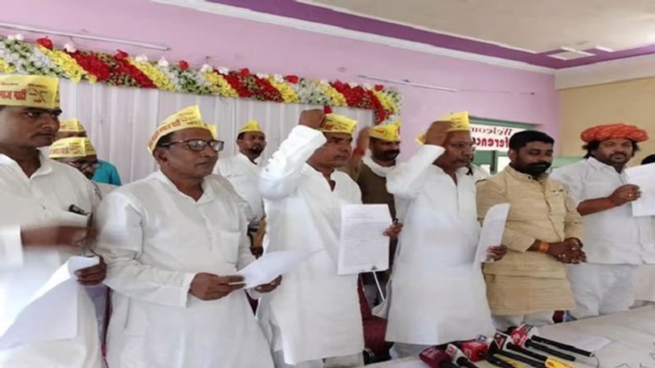 सुभासपा में बगावत हुई तेज, राजभर पर गंभीर आरोप लगा राष्ट्रीय उपाध्यक्ष समेत कई ने दिया इस्तीफा