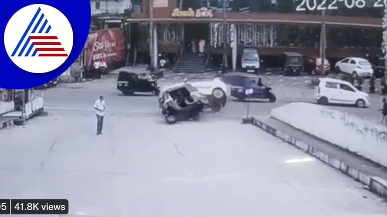 ಸಾವಿನಿಂದ ಕೂದಲೆಳೆ ಅಂತರದಿಂದ ಪಾರಾದ ಪಾದಾಚಾರಿ ಮಹಿಳೆ: ಭಯಾನಕ ವಿಡಿಯೋ