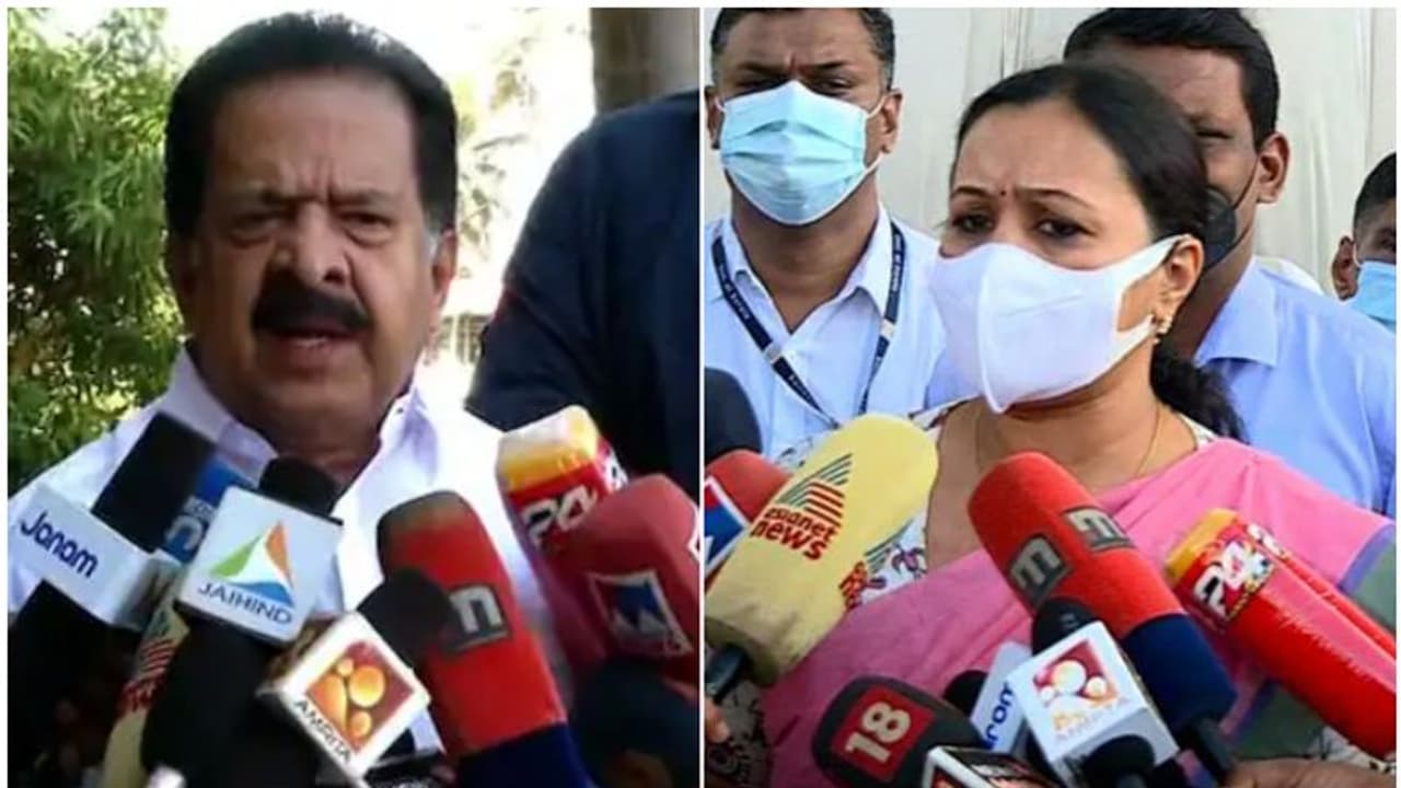 'വാക്സീൻ കാര്യം മുഖ്യമന്ത്രി പറഞ്ഞിട്ടും ഗൗരവമാക്കിയില്ല', അഭിരാമി മരിച്ചതിൽ ഉത്തരവാദിത്വം ആരോഗ്യമന്ത്രിക്ക്'