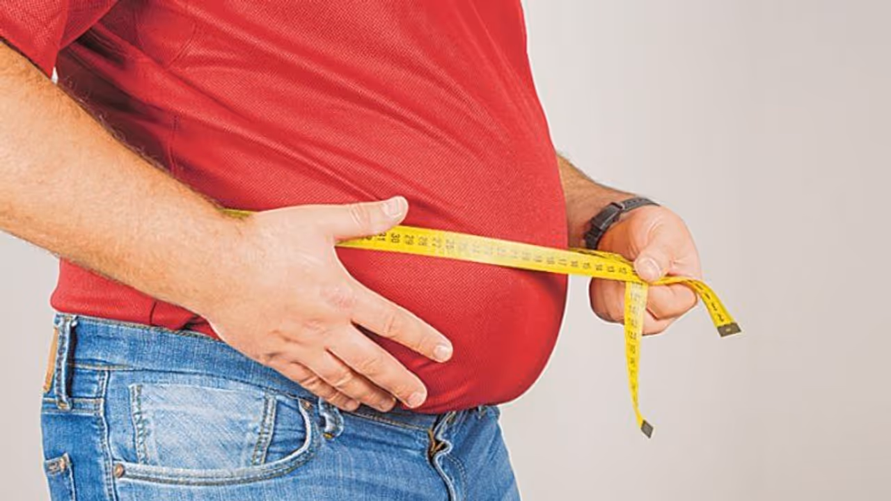 Weight loss: വണ്ണം കുറയ്ക്കണോ? ഈ എട്ട് ഭക്ഷണങ്ങൾ രാത്രി ഒഴിവാക്കിക്കോളൂ...