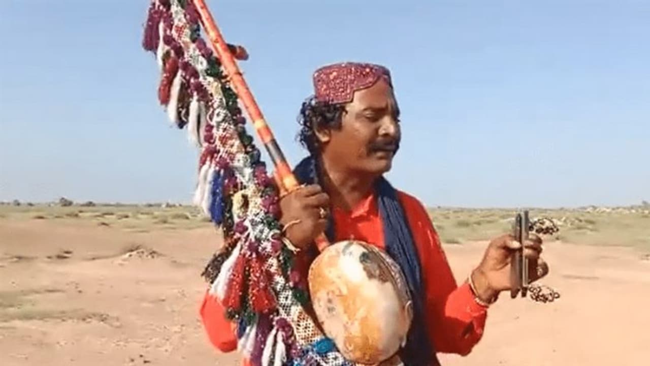 ಜಾನಪದ ಕಲೆಗಳ ಉಳಿವಿನತ್ತ ಯುವಕರು ಆಸಕ್ತಿ ವಹಿಸಿ