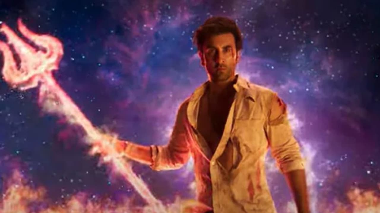 ബോളിവുഡിനെ കരകയറ്റാൻ 'ബ്രഹ്‍മാസ്‍ത്ര', ഒരു ലക്ഷത്തിലധികം ടിക്കറ്റുകള്‍ വിറ്റു