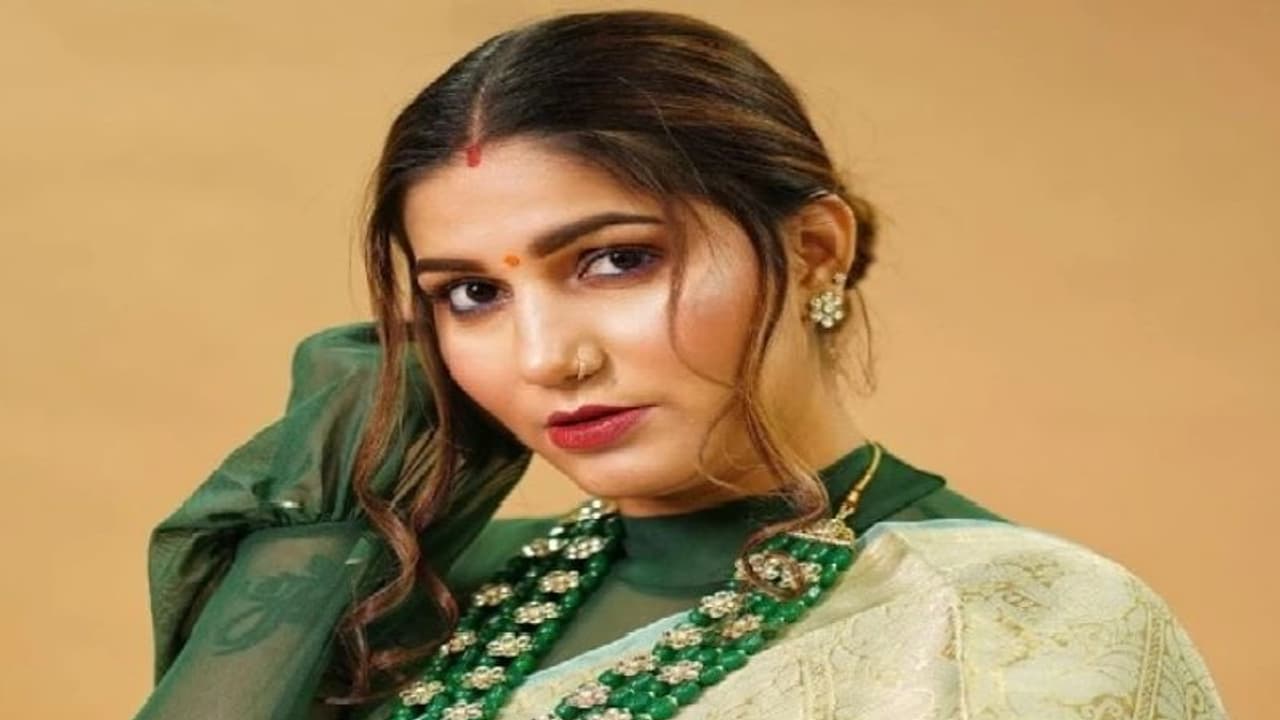 डांसिंग क्वीन सपना चौधरी जाएंगी जेल ! धोखाधड़ी मामले में कोर्ट ने तय किए आरोप डांसिंग क्वीन सपना चौधरी जाएंगी जेल ! धोखाधड़ी मामले में कोर्ट ने तय किए आरोप