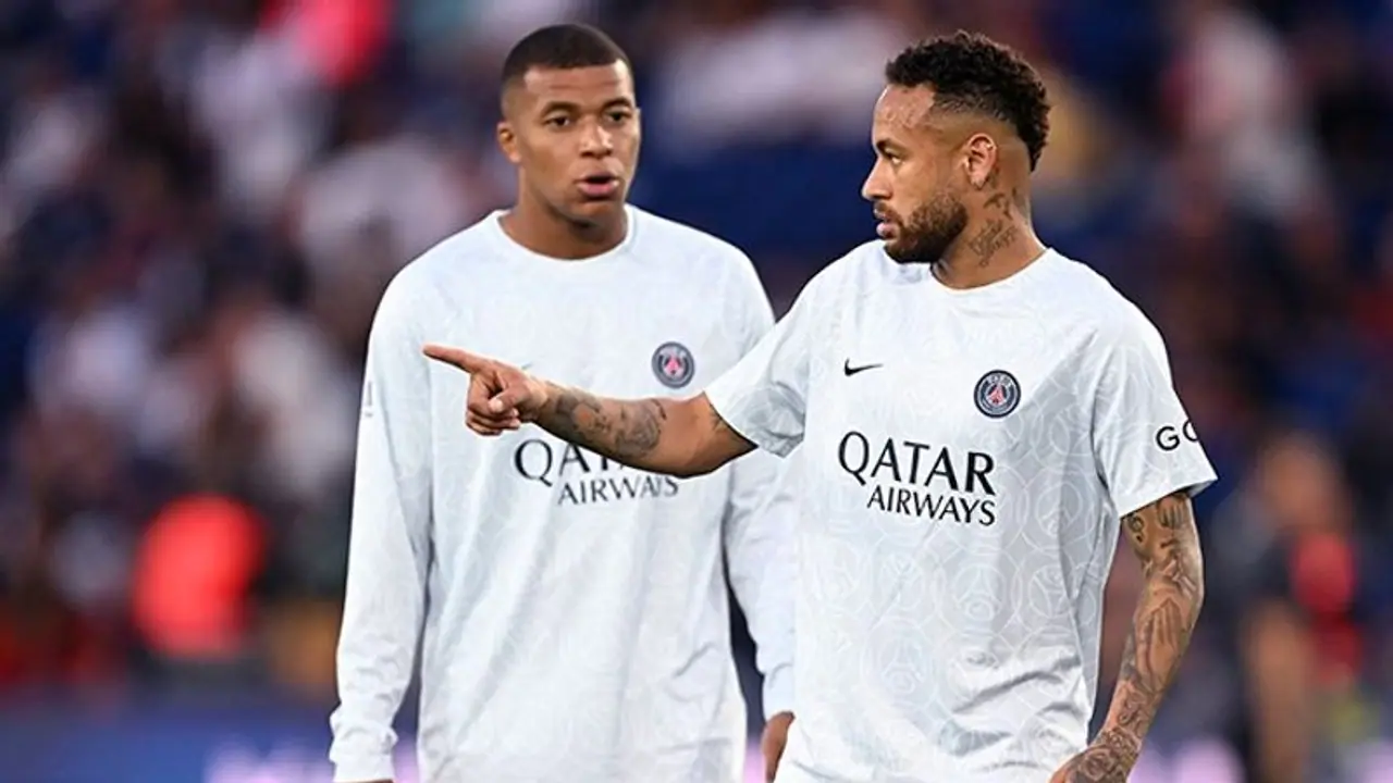 'Neymar hates Mbappe': Fans react after Brazilian hints fued with PSG teammate is NOT over 'Neymar hates Mbappe': Fans react after Brazilian hints fued with PSG teammate is NOT over