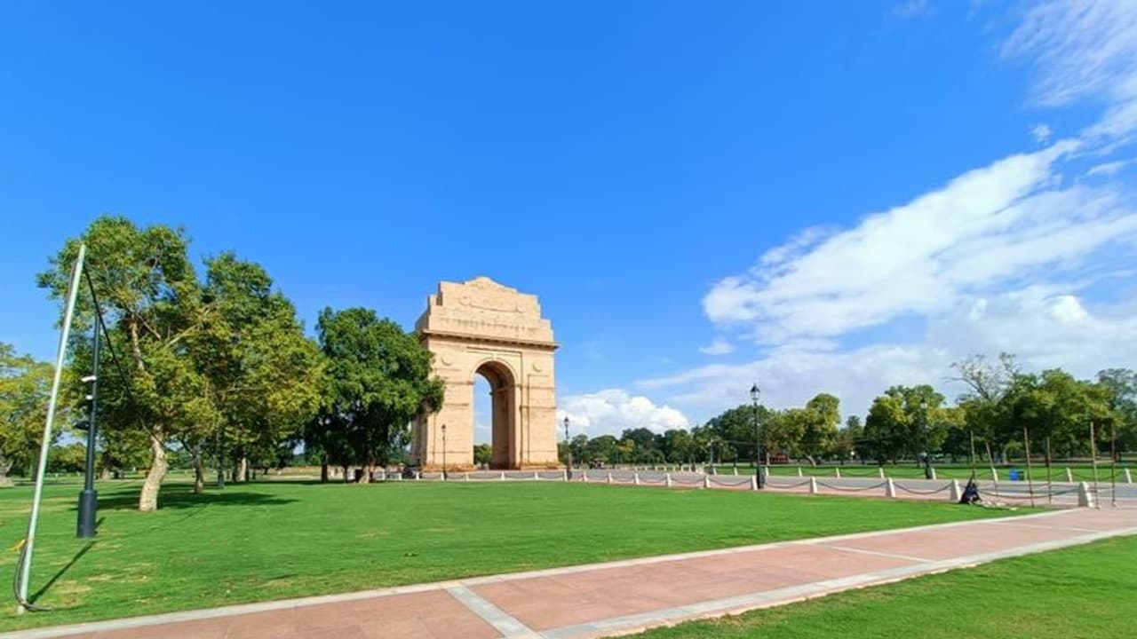 India Gate, Central Vista visitors to avail Delhi Metro's bus service: All you need to know