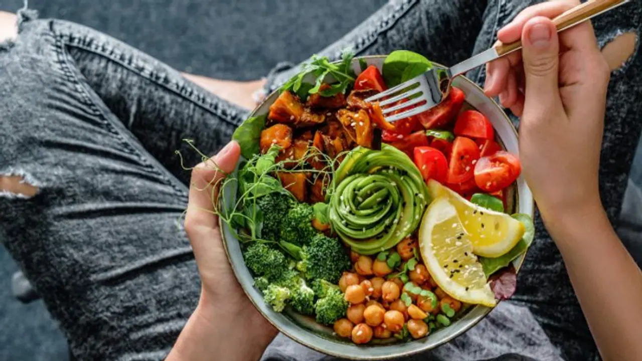 Cholesterol Diet: കൊളസ്ട്രോള്‍ കുറയ്ക്കാന്‍ ഡയറ്റില്‍ ഉള്‍പ്പെടുത്താം ഈ പത്ത് ഭക്ഷണങ്ങള്‍...