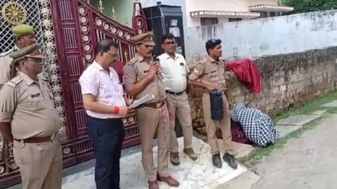 एंबुलेंस प्रकरण में आरोपी मुख्तार के करीबी अफरोज पर एक्शन जारी, 43 करोड़ की संपत्ति हुई कुर्क 