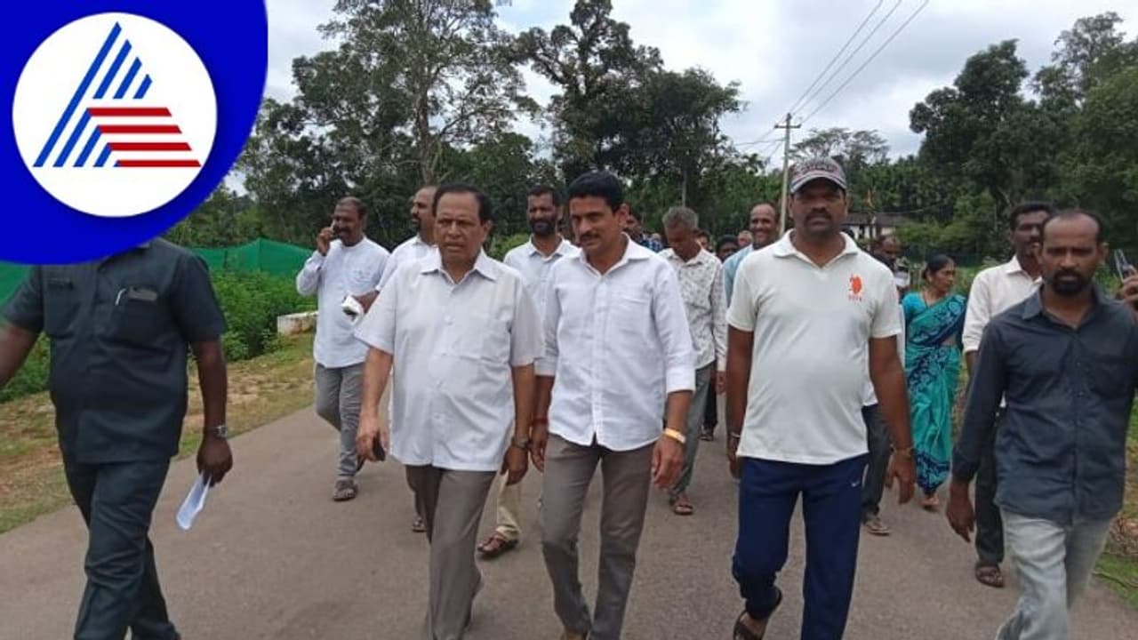 Shivamogga; ಕಂದಾಯ ಇಲಾಖೆ ಅಧಿಕಾರಿಗಳಿಂದ ಮನೆ ತೆರವು, ಆರಗ ವಿರುದ್ಧ ಕಿಮ್ಮನೆ ಕಿಡಿ Shivamogga; ಕಂದಾಯ ಇಲಾಖೆ ಅಧಿಕಾರಿಗಳಿಂದ ಮನೆ ತೆರವು, ಆರಗ ವಿರುದ್ಧ ಕಿಮ್ಮನೆ ಕಿಡಿ