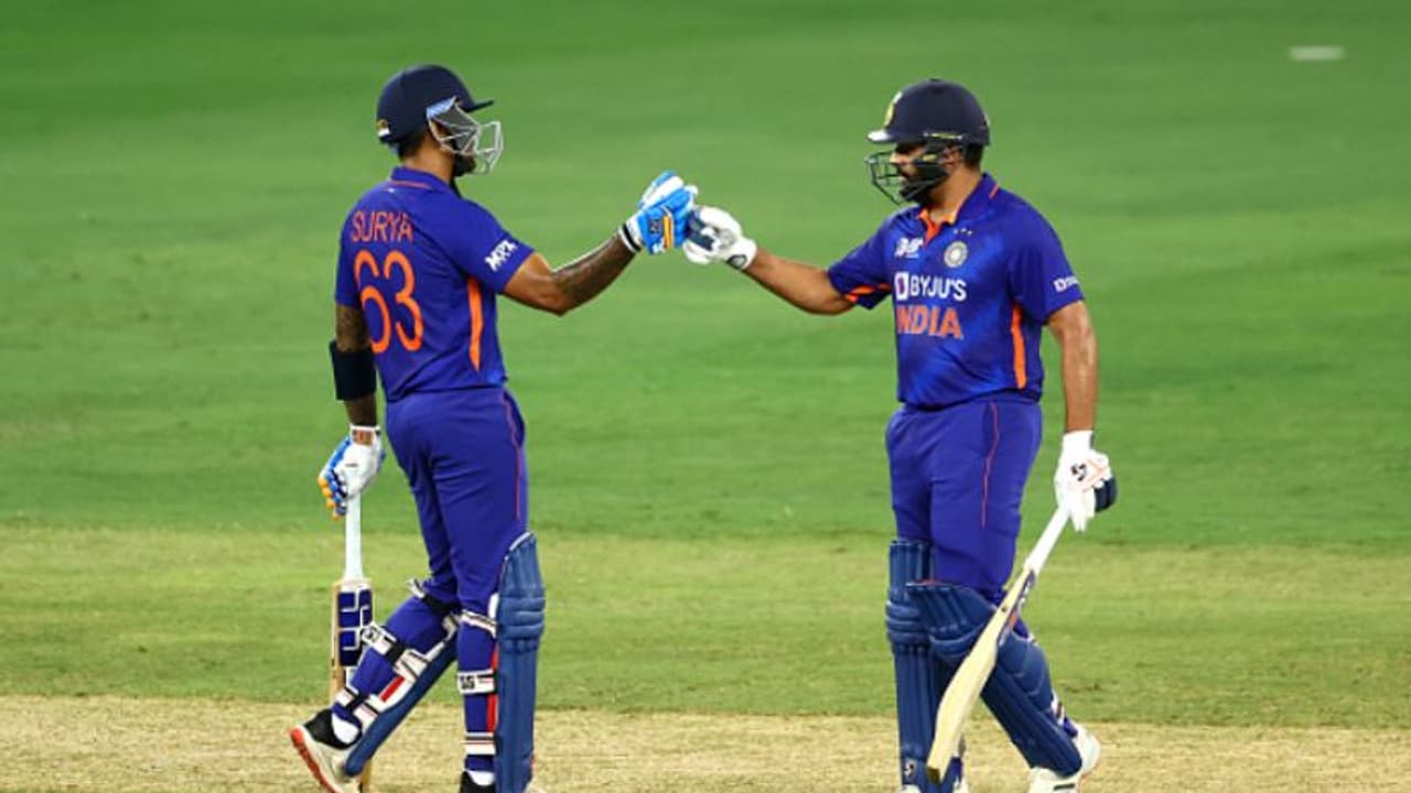  മധ്യ ഓവറുകളിലെ മെല്ലെപ്പോക്കില്‍ ബിസിസിഐക്ക് അതൃപ്തി, സെലക്ടര്‍മാരുമായി ചര്‍ച്ച നടത്തി ഗാംഗുലിയും ജയ് ഷായും