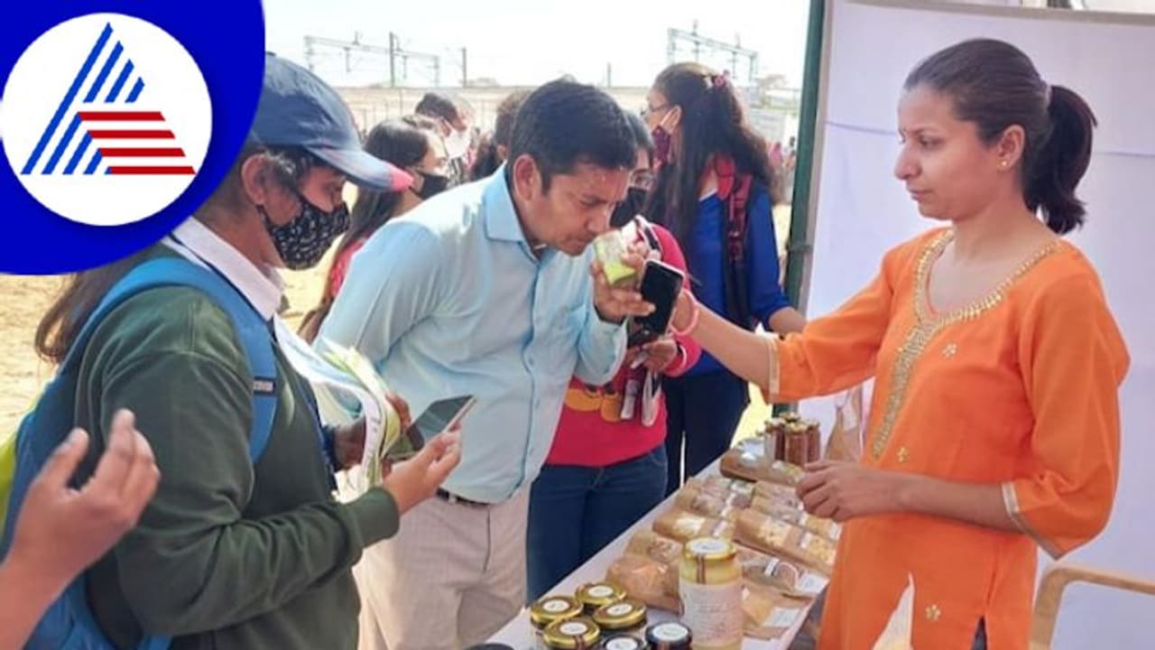 ಜರ್ಮನಿಯಲ್ಲಿದ್ದ ಐಟಿ ಕೆಲಸ ಬಿಟ್ಟು ಹಳ್ಳಿಯಲ್ಲಿ ಹೈನುಗಾರಿಗೆ ಮಾಡ್ತಿರೋ ಯುವತಿ ! ಜರ್ಮನಿಯಲ್ಲಿದ್ದ ಐಟಿ ಕೆಲಸ ಬಿಟ್ಟು ಹಳ್ಳಿಯಲ್ಲಿ ಹೈನುಗಾರಿಗೆ ಮಾಡ್ತಿರೋ ಯುವತಿ !