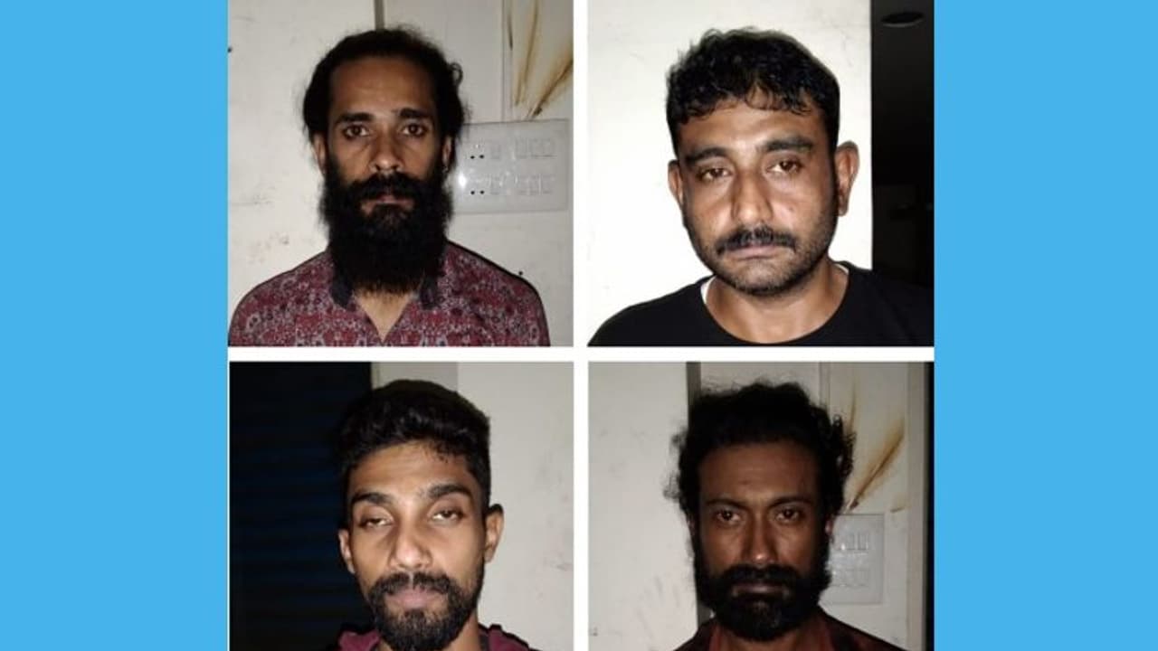 'അധോലോകത്ത്' പോലീസ് റെയ്ഡ് ! മാരകലഹരിവസ്തുവായ എം.ഡി.എം.എ യും കഞ്ചാവുമായി നാല് പേർ പിടിയില് 'അധോലോകത്ത്' പോലീസ് റെയ്ഡ് ! മാരകലഹരിവസ്തുവായ എം.ഡി.എം.എ യും കഞ്ചാവുമായി നാല് പേർ പിടിയില്