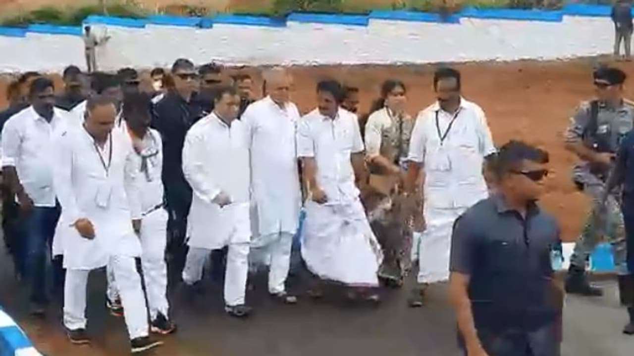 ভারত জোড়ো যাত্রা কঠিন চ্যালেঞ্জ রাহুল গান্ধীর সামনে, আগামী ১৫০ দিন থাকবেন একটি কন্টেনারে ভারত জোড়ো যাত্রা কঠিন চ্যালেঞ্জ রাহুল গান্ধীর সামনে, আগামী ১৫০ দিন থাকবেন একটি কন্টেনারে