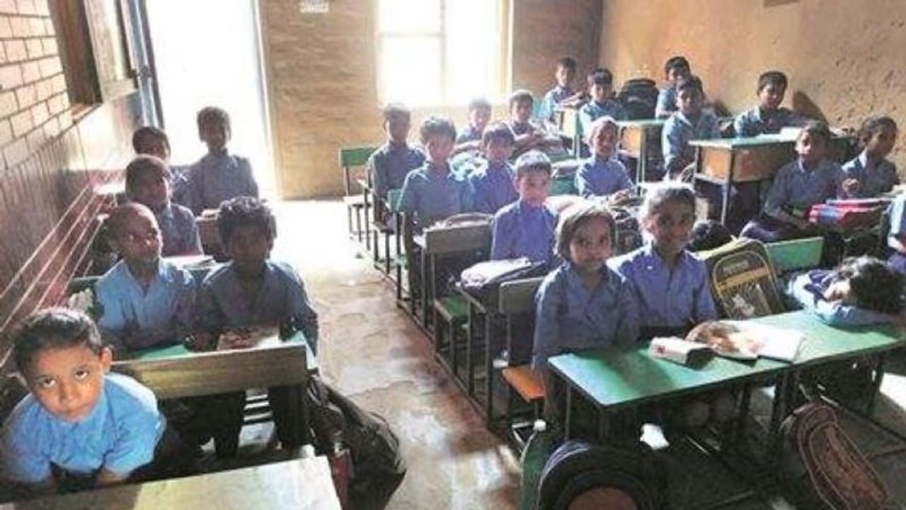 जानिए कब और किस देश ने पहली बार मनाया था साक्षरता दिवस, दुनियाभर में अब तक इतने लोग हैं साक्षर