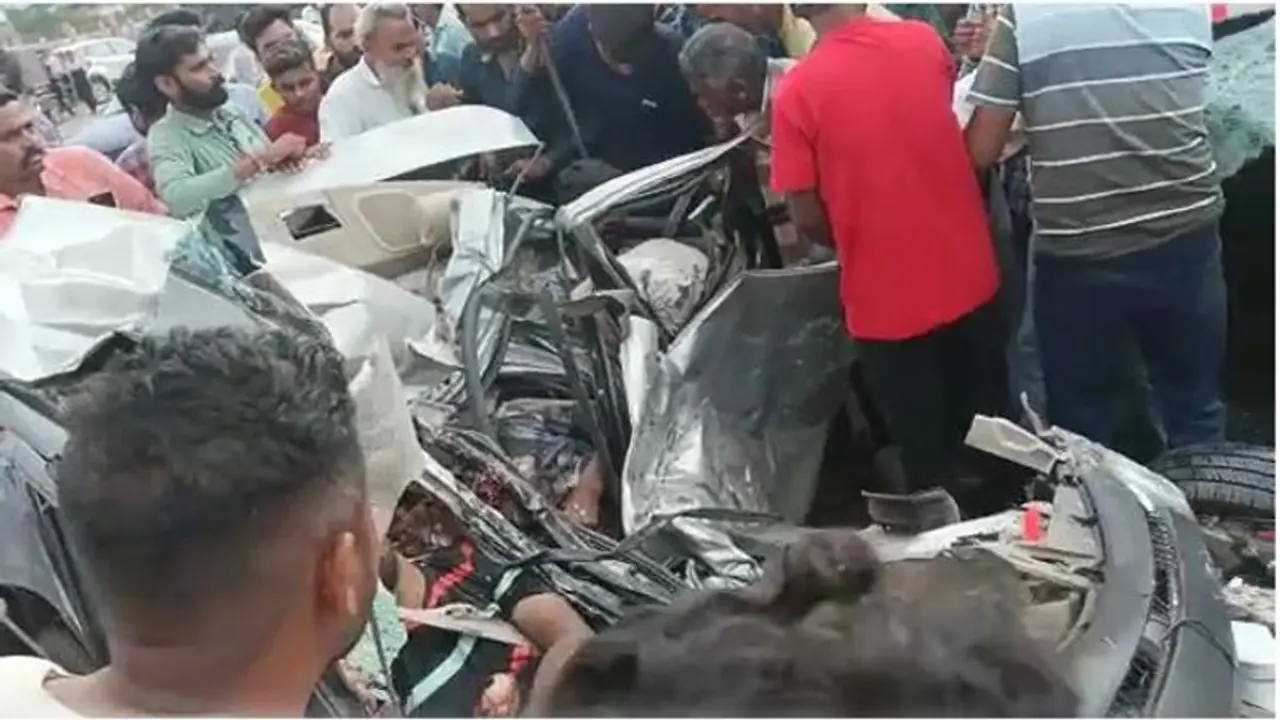 सुख शांति के लिए भगवान के दर्शन कर लौट रहे थे: रास्ते में ही 6 श्रद्धालुओं को मिली आजीवन शांति सुख शांति के लिए भगवान के दर्शन कर लौट रहे थे: रास्ते में ही 6 श्रद्धालुओं को मिली आजीवन शांति