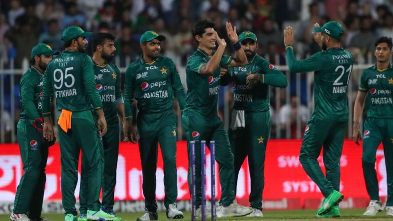 ടി20 ലോകകപ്പ്: അവസാന തീയതിയായിട്ടും ലോകകപ്പ് ടീമിനെ പ്രഖ്യാപിക്കാതെ ഈ ടീമുകള് ടി20 ലോകകപ്പ്: അവസാന തീയതിയായിട്ടും ലോകകപ്പ് ടീമിനെ പ്രഖ്യാപിക്കാതെ ഈ ടീമുകള്