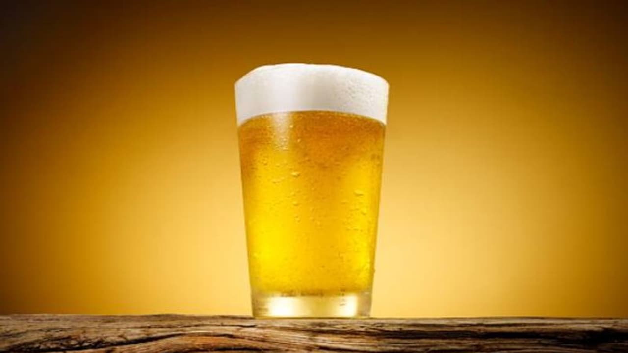 വരുമാനം നന്നേ കുറഞ്ഞു, യുവാക്കളേ മദ്യപിക്കൂ എന്ന് ജപ്പാൻ, പുതിയ കാമ്പയിനും വരുമാനം നന്നേ കുറഞ്ഞു, യുവാക്കളേ മദ്യപിക്കൂ എന്ന് ജപ്പാൻ, പുതിയ കാമ്പയിനും