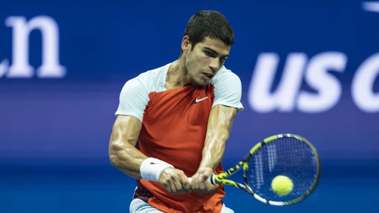 US Open 2022: Carlos Alcaraz enters semis after historic and record breaking win over Jannik Sinner