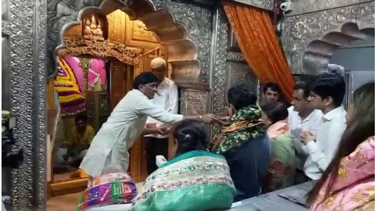 उपराष्ट्रपति बनने के बाद पहली बार सीकर आया शेखावाटी का लाल: खाटू श्याम मंदिर में नवाया शीश उपराष्ट्रपति बनने के बाद पहली बार सीकर आया शेखावाटी का लाल: खाटू श्याम मंदिर में नवाया शीश