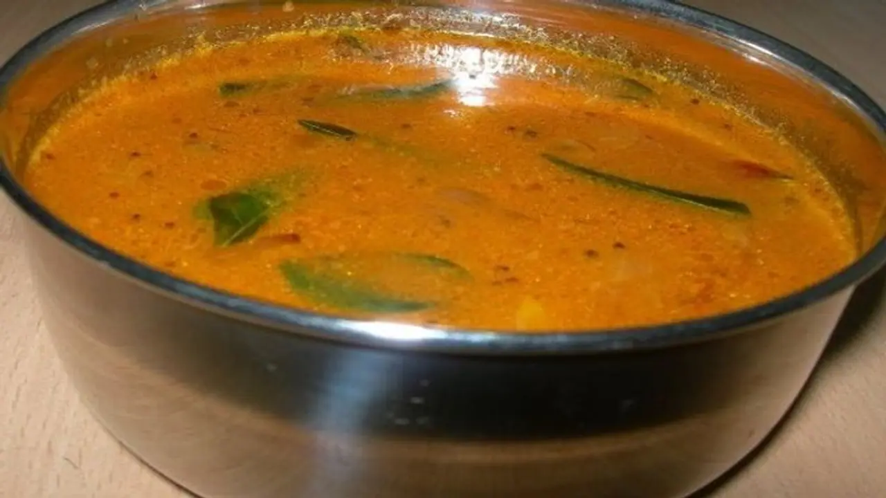 பாகற்காயில் இப்படி ஒருமுறை குழம்பு செஞ்சு சாப்பிடுங்க.. கசப்பே தெரியாது.. ருசியா இருக்கும்! பாகற்காயில் இப்படி ஒருமுறை குழம்பு செஞ்சு சாப்பிடுங்க.. கசப்பே தெரியாது.. ருசியா இருக்கும்!