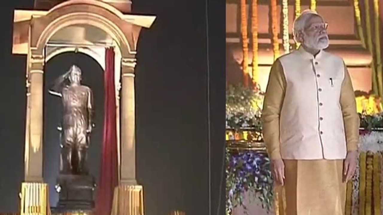 'গোলামির আরও একটি প্রতীক থেকে মুক্ত ভারত', কর্তব্যপথে নেতাজির মূর্তি উন্মোচন করে বললেন প্রধানমন্ত্রী মোদী 'গোলামির আরও একটি প্রতীক থেকে মুক্ত ভারত', কর্তব্যপথে নেতাজির মূর্তি উন্মোচন করে বললেন প্রধানমন্ত্রী মোদী