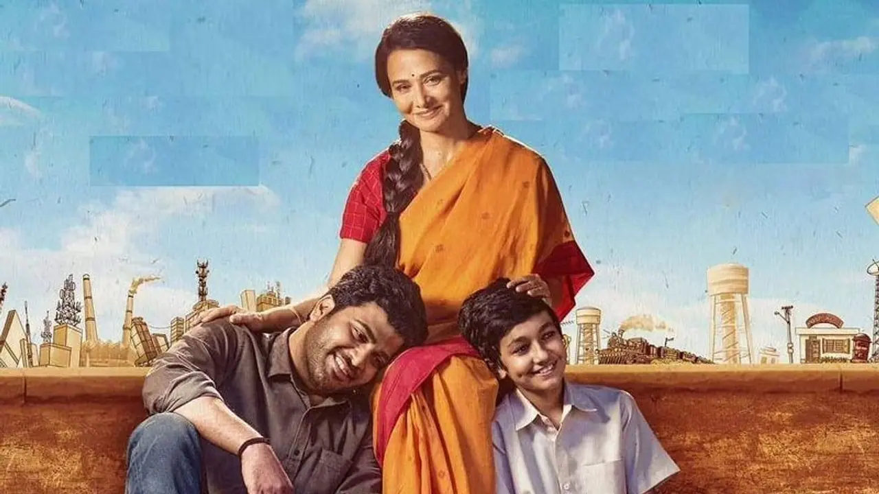 Oke Oka Jeevitham Review: Sharwanand's time travel film is HIT or FLOP? Read what fans say Oke Oka Jeevitham Review: Sharwanand's time travel film is HIT or FLOP? Read what fans say