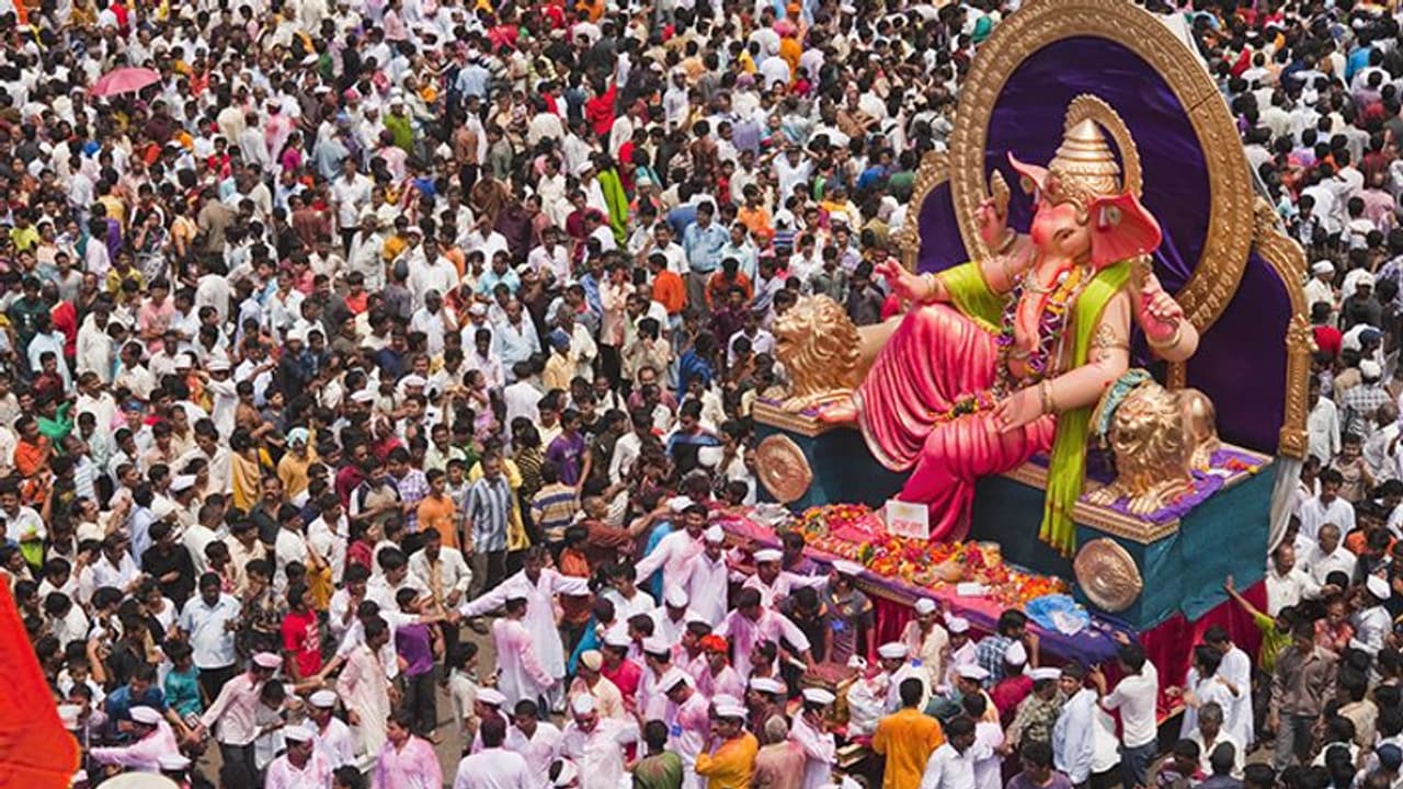 Aaj Ka Panchang 9 सितंबर 2022 का पंचांग: आज इन शुभ योगों में करें गणेश प्रतिमा का विसर्जन, जानें खास बातें Aaj Ka Panchang 9 सितंबर 2022 का पंचांग: आज इन शुभ योगों में करें गणेश प्रतिमा का विसर्जन, जानें खास बातें