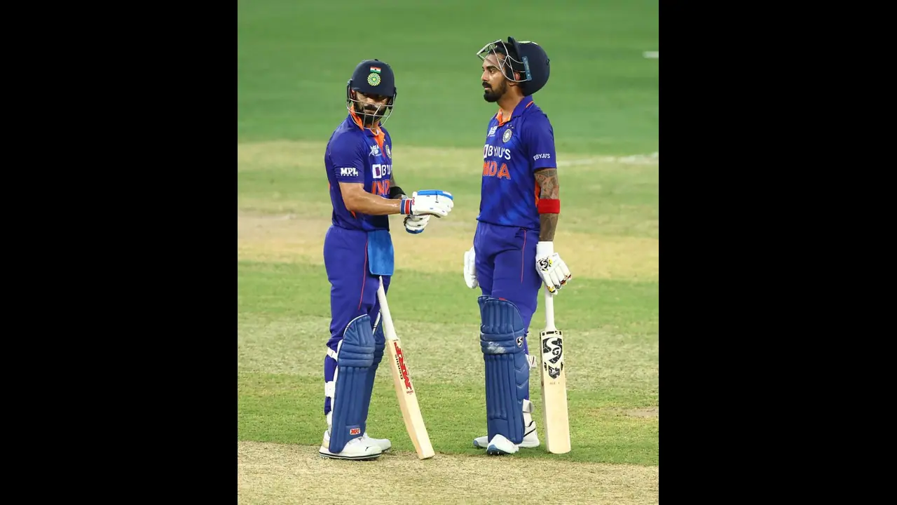 ഇന്ത്യക്ക് ആശ്വാസം, ഓവറുകള് വെട്ടിക്കുറക്കില്ല; റിസര്വ് ദിനത്തില് ഇന്ത്യ പാക് പോരാട്ടത്തിന് ആവേശത്തുടക്കം ഇന്ത്യക്ക് ആശ്വാസം, ഓവറുകള് വെട്ടിക്കുറക്കില്ല; റിസര്വ് ദിനത്തില് ഇന്ത്യ പാക് പോരാട്ടത്തിന് ആവേശത്തുടക്കം