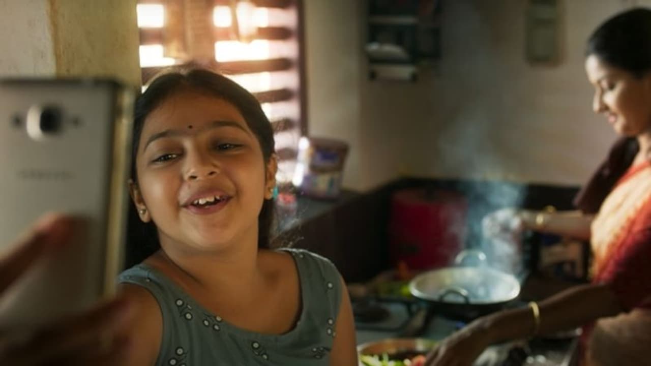 'മിന്നാമിന്നി പെണ്ണേ'; നാദിര്ഷ ഈണമിട്ട 'ഈശോ'യിലെ വീഡിയോ സോംഗ് 'മിന്നാമിന്നി പെണ്ണേ'; നാദിര്ഷ ഈണമിട്ട 'ഈശോ'യിലെ വീഡിയോ സോംഗ്