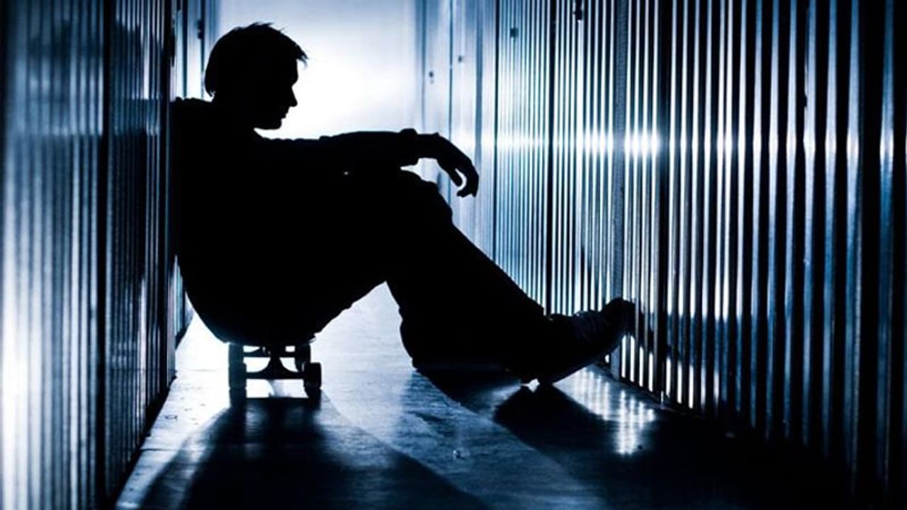 करियर की टेंशन में कूद गए छत से, मौत तो नहीं आई उल्टा मिला ये सबक; अब बचाते हैं दूसरों की जान करियर की टेंशन में कूद गए छत से, मौत तो नहीं आई उल्टा मिला ये सबक; अब बचाते हैं दूसरों की जान