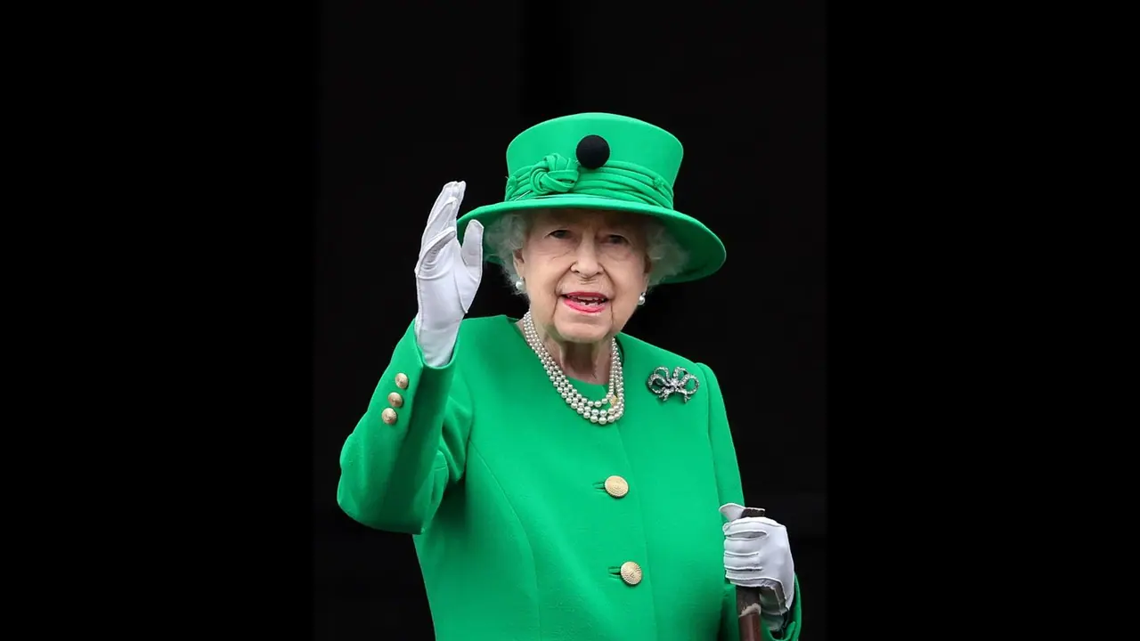 Over 120 British cinemas, big city screens to broadcast Queen Elizabeth II's funeral Over 120 British cinemas, big city screens to broadcast Queen Elizabeth II's funeral