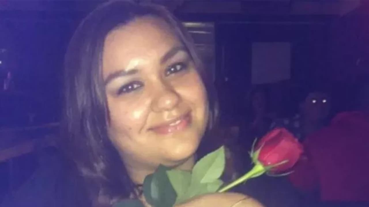 बच्चों के आंखों के सामने मां को उतारा मौत के घाट, हैवान पति की पूरी कहानी जान कांप जाएंगी रूह बच्चों के आंखों के सामने मां को उतारा मौत के घाट, हैवान पति की पूरी कहानी जान कांप जाएंगी रूह