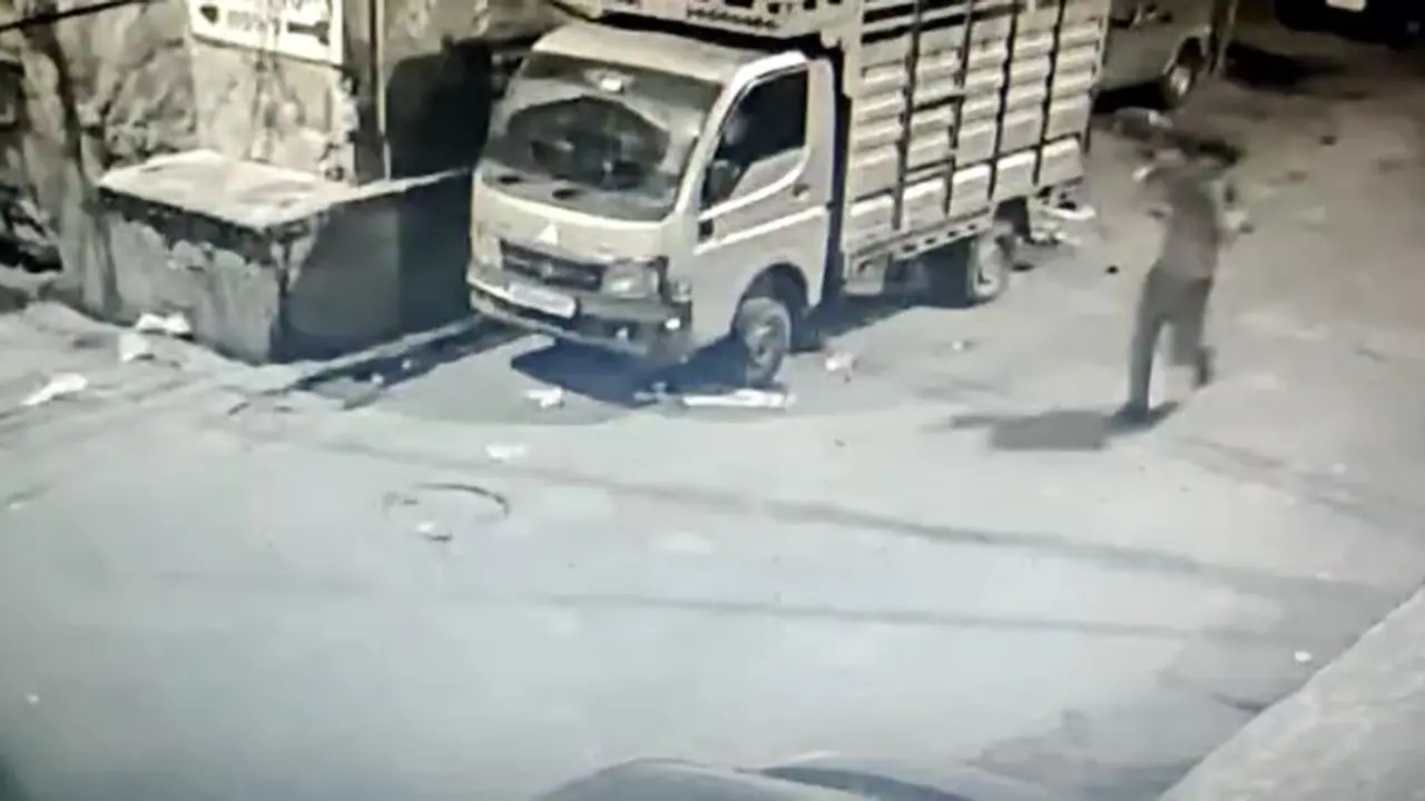 जयपुर में आधी रात के बाद हो गया कुछ ऐसा कि सवेरे जिसने भी देखा कांप गया...सीसीटीवी में सब हुआ कैद