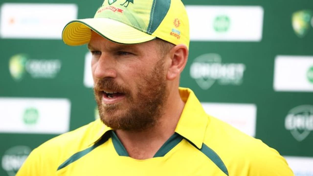 AUS vs WI: முதல் டி20 போட்டியில் வெஸ்ட் இண்டீஸை வீழ்த்தி ஆஸ்திரேலியா அபார வெற்றி..! ஆட்டநாயகன் ஆரோன் ஃபின்ச்