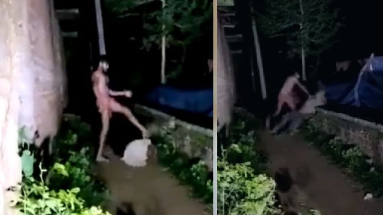 बिहार में दरिंदगी...दलित युवक को जानवरों की तरह पीटा, तोड़ दीं कई हड्डियां...वो चीख भी नहीं पा रहा था बिहार में दरिंदगी...दलित युवक को जानवरों की तरह पीटा, तोड़ दीं कई हड्डियां...वो चीख भी नहीं पा रहा था