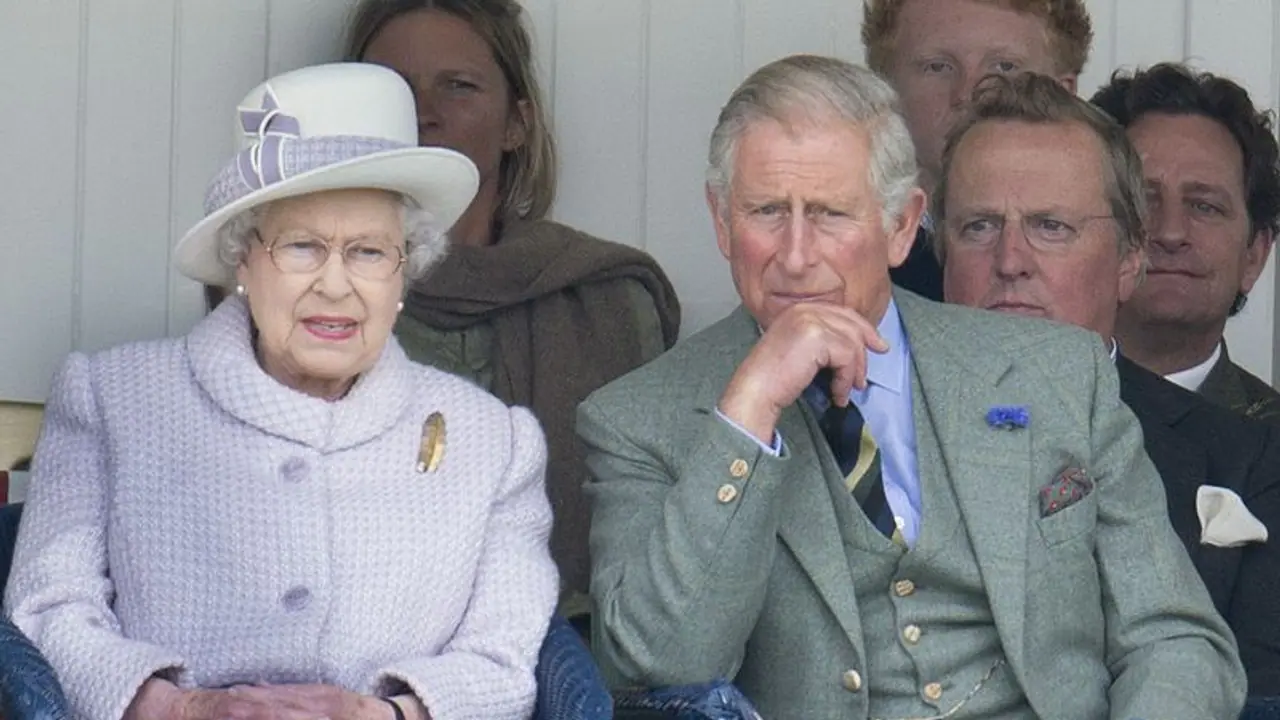 Queen Elizabeth II passes away: India's national flag fly at half mast in all govt buildings Queen Elizabeth II passes away: India's national flag fly at half mast in all govt buildings
