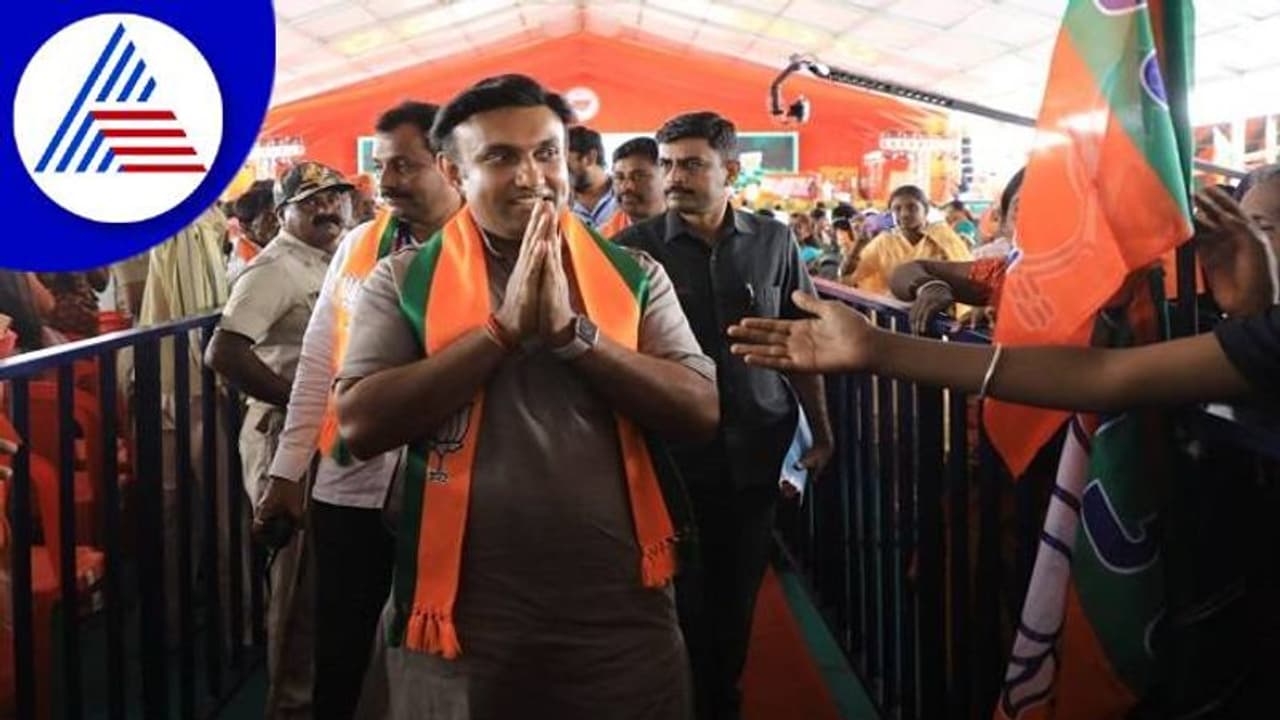 ಸುಧಾಕರ್ ಪರಿಶ್ರಮಕ್ಕೆ ಯಶಸ್ಸು: 2 ಸಲ ಮುಂದೂಡಿಕೆ ಆದರೂ ಛಲ ಬಿಡದೆ ಸಮಾವೇಶ ಆಯೋಜನೆ ಸುಧಾಕರ್ ಪರಿಶ್ರಮಕ್ಕೆ ಯಶಸ್ಸು: 2 ಸಲ ಮುಂದೂಡಿಕೆ ಆದರೂ ಛಲ ಬಿಡದೆ ಸಮಾವೇಶ ಆಯೋಜನೆ