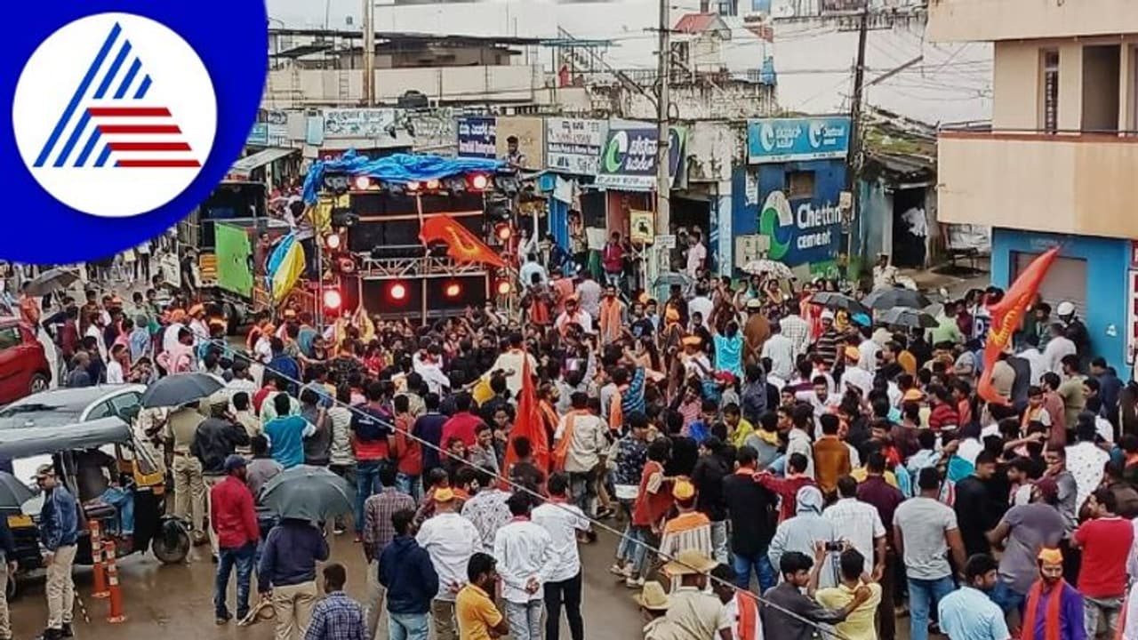 ಚಿಕ್ಕಮಗಳೂರಿನಲ್ಲಿ ಗಣಪತಿ ವಿಸರ್ಜನಾ ಮೆರವಣಿಗೆ, ಡಿಜೆಗೆ ಸ್ಟೆಪ್ ಹಾಕಿದ ಸಿಟಿ ರವಿ