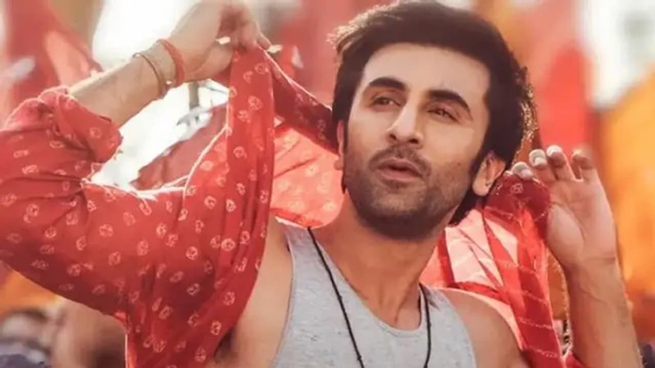 100 करोड़ के क्लब में शामिल होने से महज इतनी दूरी पर Brahmastra, 2 ही दिन में कमा डाले इतने करोड़